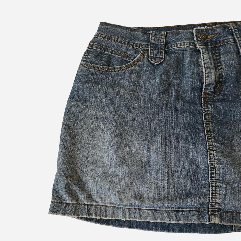 Y2k mini jean skirt skort. - Picture 2 of 7